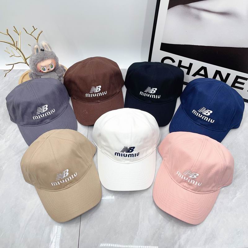 Miumiu Cap dx30